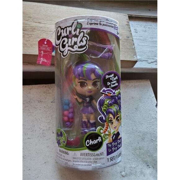 Basic Fun CurliGirls Charli, The Pop Star - Hairstyling Doll with MagiCurl Hair - Picture 2 of 6
